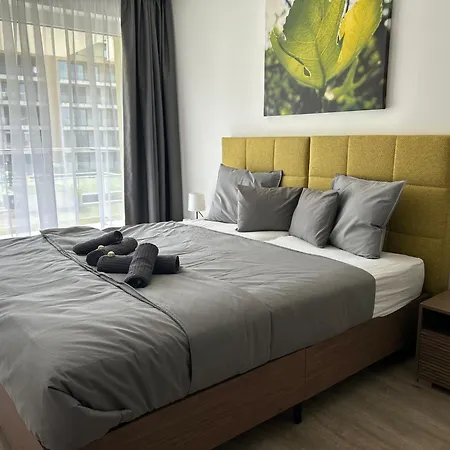 Dingi 103 Апартаменты Шиофок