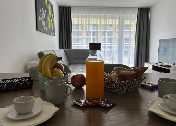 Apartament Dingi 103 *