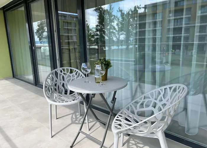 Apartament Dingi 103 *